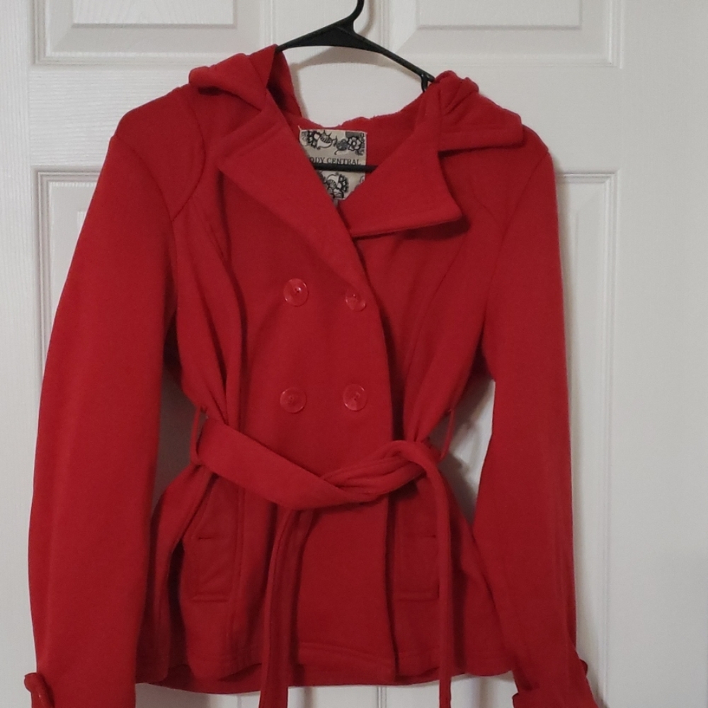Body central red peacoat